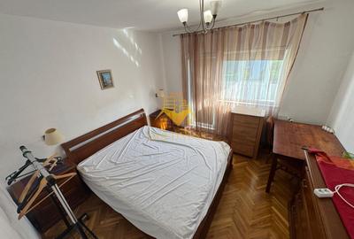 Apartament cu 4 camere decomandat, mobilat în Zorilor