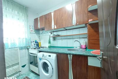 Garsonieră decomandată în Piața - 2