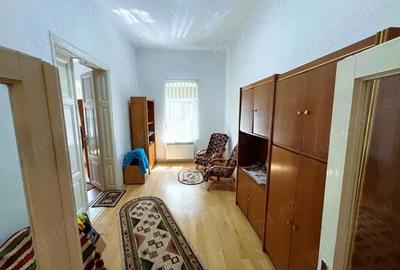 Casă cu 4 camere în Central - 7