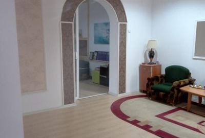 De vanzare Apartament 3 camere + pod in Vila, Vasile Lascar - Eminescu - 4