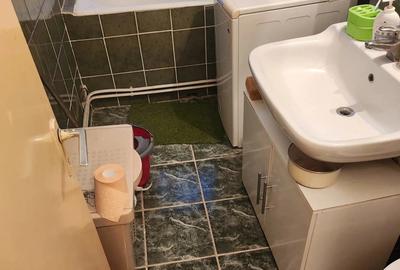 Apartament 3 camere Lalelelor Bacau, 60.000 negociabil - 3