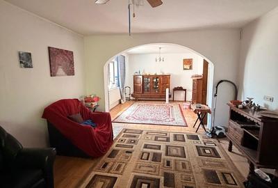 Casă cu 4 camere cu Teren 350 Mp în Agigea - 2