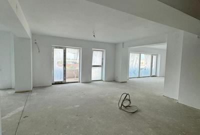 Apartament cu 5 camere semidecomandat în Polonă - 4