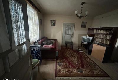 Casă cu 3 camere cu Teren 2700 Mp în Gura Ocniței - 1