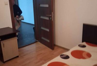 Apartament cu 3 camere decomandat în Central - 3