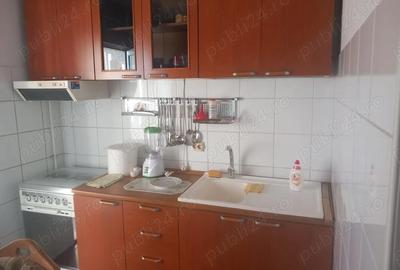 Apartament cu 3 camere decomandat în Central - 2