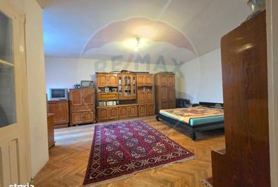 Casă cu 2 camere decomandat cu Teren 102 Mp în Ultracentral - 7