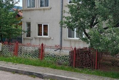 Casă cu 5 camere cu Teren 720 Mp în Câmpulung Moldovenesc - 4