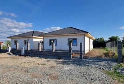 Casă cu 4 camere în Giarmata