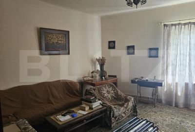 Casă cu 4 camere cu Teren 372 Mp în Central - 2