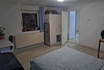 Casă cu Teren 200 Mp în Lupeni - 4