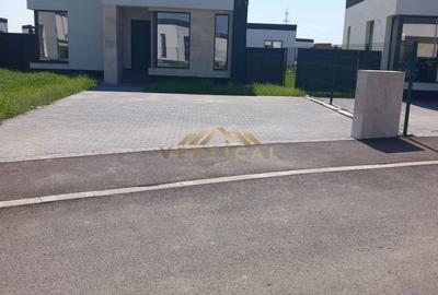 Casă cu 3 camere cu Teren 375 Mp în Vidra - 3