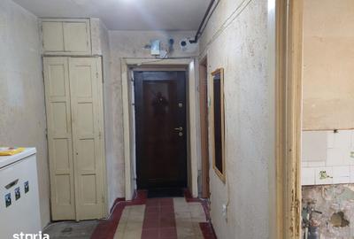 Apartament cu 3 camere nedecomandat în Vultureni - 5