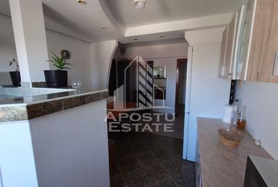 Apartament cu 3 camere decomandat, mobilat în Lunei - 4
