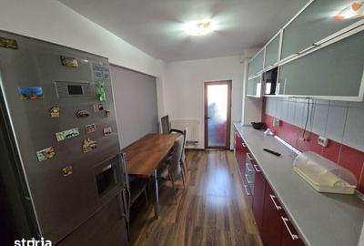 Apartament cu 3 camere decomandat în Trivale - 4