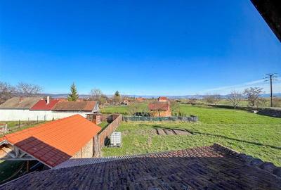 Casă cu 3 camere cu Canalizare în Exterior Est - 19