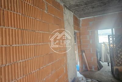 Casă individuală cu 7 camere cu Canalizare în Voluntari - 12