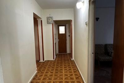 Apartament cu 4 camere decomandat în Republicii - 3