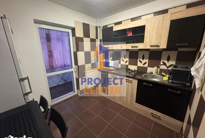 Apartament cu 2 camere decomandat în Calea București - 3