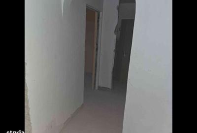 Apartament cu 3 camere decomandat în Central - 1