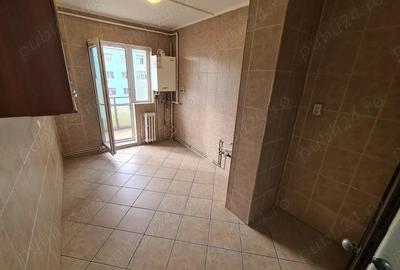 Ap 2 cam in Campina, 58 mp, et 3-- 59.000e - 14