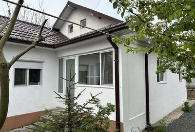 Casă cu 3 camere în Năvodari - 2