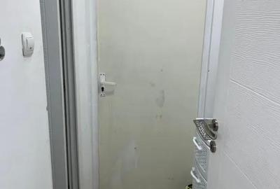 Spațiu comercial, de 55 mp, în Central - 8