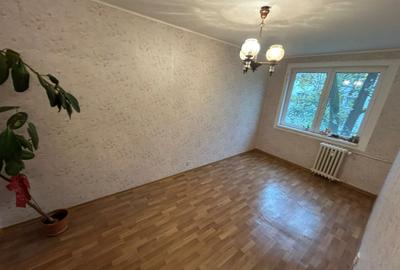 Titan Ozana 4 Camere Etaj 2 Bloc 1974 Reabilitat 2 Grupuri Sanitare 15Min Metrou - 2