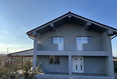 Casă cu 3 camere în Șimian - 4