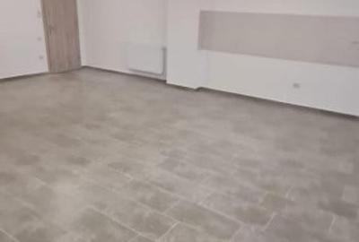 Spațiu comercial, de 45.599998474121 mp, în Nord - 3