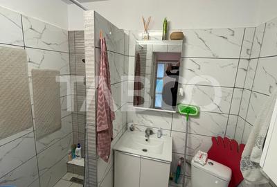 Casa cu curte de vanzare mobilata si  renovata -  mutare imediata - 6