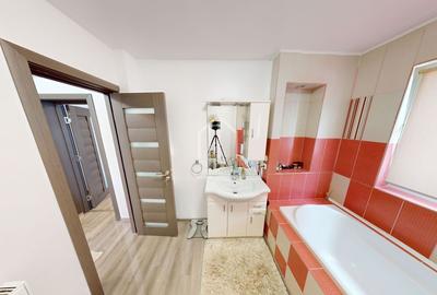 Apartament RENOVAT cu 4 camere, 110 mp utili, 2 bai, pod - Cisnadie - 7
