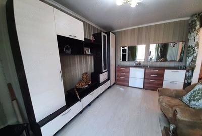 Apartament cu 2 camere decomandat în Berceni - 1