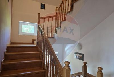 Casa / Vila cu 4 camere de vanzare - 17