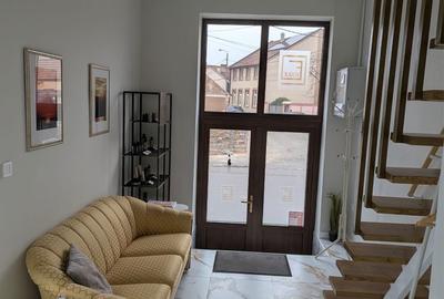 Spațiu comercial, în Central - 5