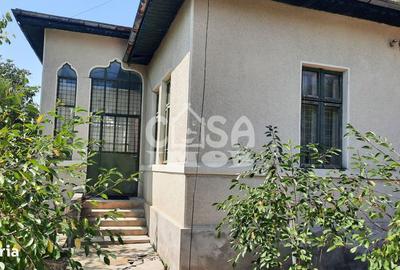 Casă cu 4 camere cu Teren 1845 Mp în Răcari - 2