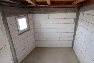 Apartament cu 2 camere decomandat în 1 Mai - 4