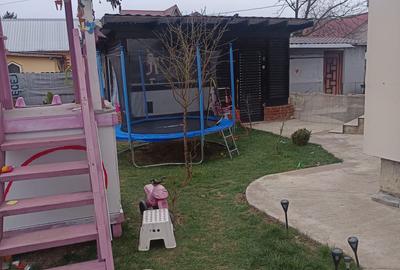 Casă cu 3 camere în Central - 4