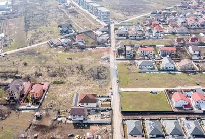 Teren Construcții intravilan de 1833 mp, în Est - 8