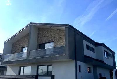 Duplex cu 4 camere cu Canalizare în Jucu - 2