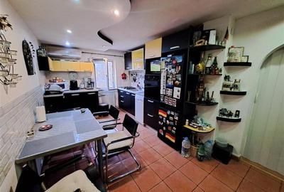 4 camere,et 2, Torontalului, 2 bai, 2 balcoane, centrala proprie, clima - 2