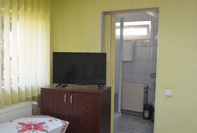 Casă cu 7 camere cu Teren 207 Mp în Central - 10