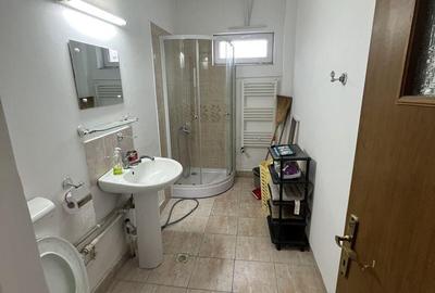Garsonieră decomandată în Central - 4