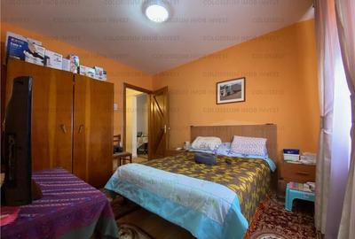 Apartament 4 camere decomandat-Zona Tractorul Apartament 4 camere decomandat-Zona Tractorul - 3
