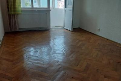 Vand apartament 3 camere - 1