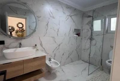 Casă cu 5 camere cu Teren 200 Mp în Rădăuți - 12