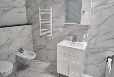 Apartament cu 3 camere decomandat în Central - 2