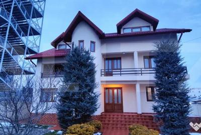 Casă cu 6 camere cu Teren 1178 Mp în Cetate - 18