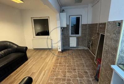 Apartament cu 3 camere semidecomandat în Sud - 4