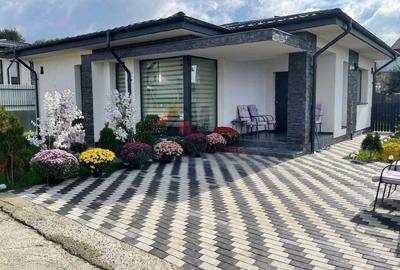 Casă cu 3 camere în Bârnova